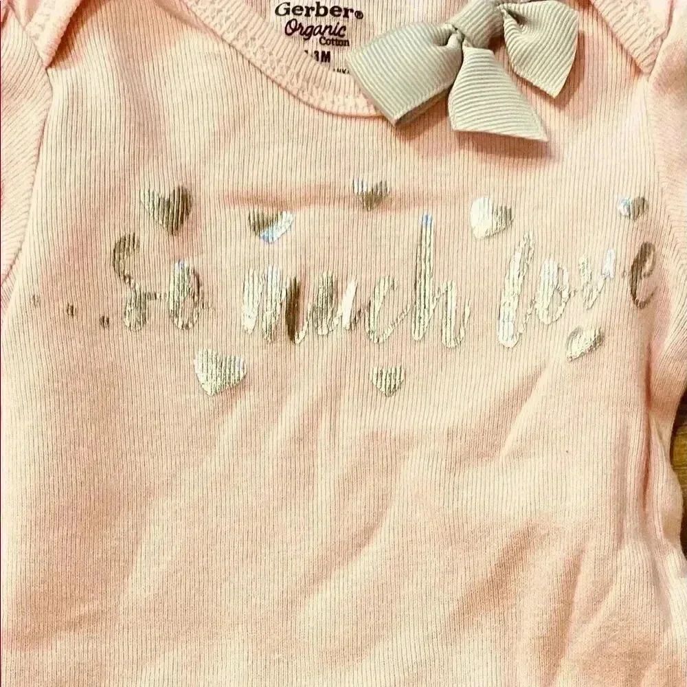 BUNDLE**5 adorable onesies - Picture 3 of 9